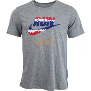 Nike RUN P CZECH FLAG TEE šedá S - Pánské sportovní triko