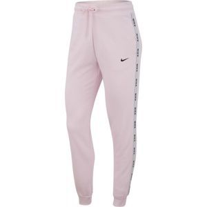 Nike SPORTSWEAR PANT LOGO TAPE růžová L - Dámské tepláky